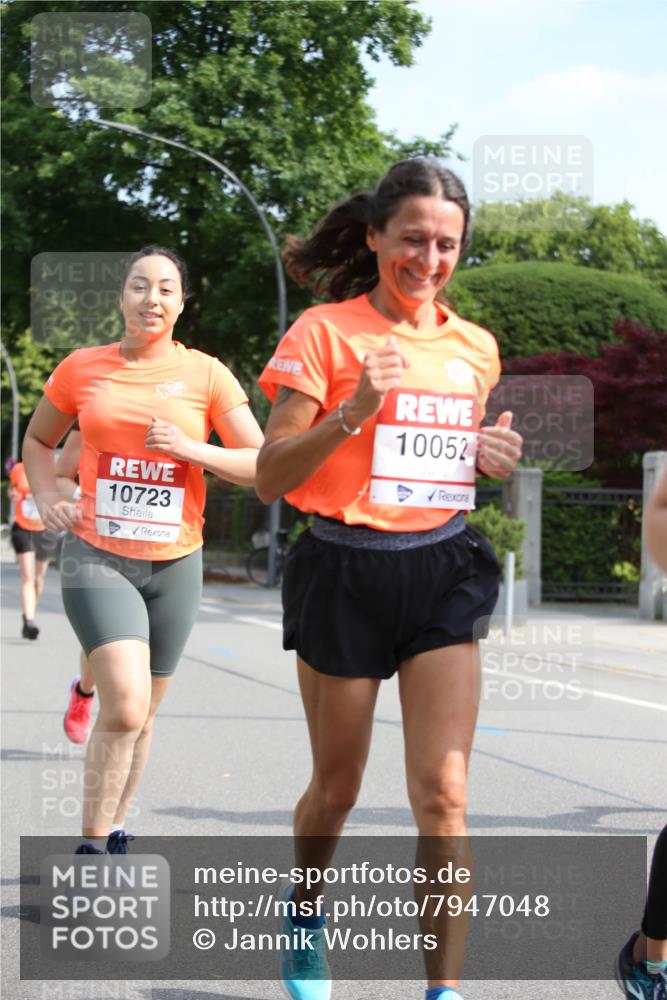15.06.2025 - REWE Women's Run Jannik Wohlers http://msf.ph/oto/7947048 15.06.2025 09:45:38 Laufen 10723, 10052 meine-sportfotos.de