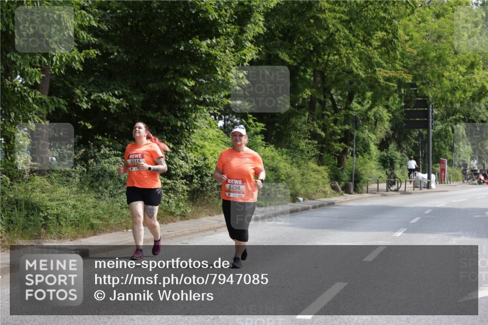 15.06.2025 - REWE Women's Run Jannik Wohlers http://msf.ph/oto/7947085 15.06.2025 10:21:36 Laufen 5515, 5258 meine-sportfotos.de