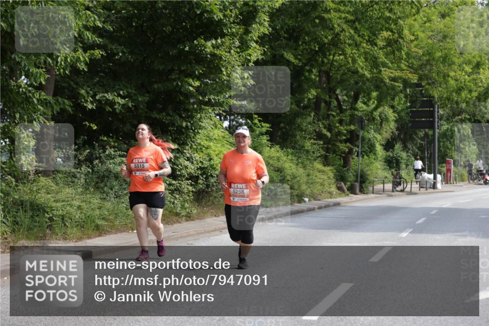 15.06.2025 - REWE Women's Run Jannik Wohlers http://msf.ph/oto/7947091 15.06.2025 10:21:36 Laufen 5515, 5258 meine-sportfotos.de