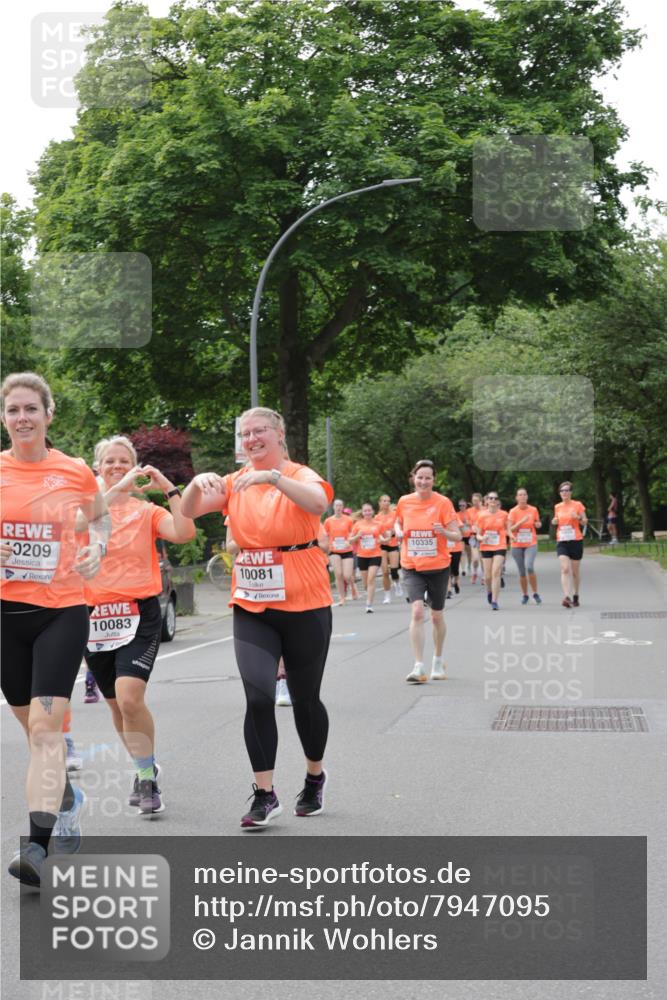15.06.2025 - REWE Women's Run Jannik Wohlers http://msf.ph/oto/7947095 15.06.2025 08:30:19 Laufen 0209, 10083, 10081, 10335 meine-sportfotos.de
