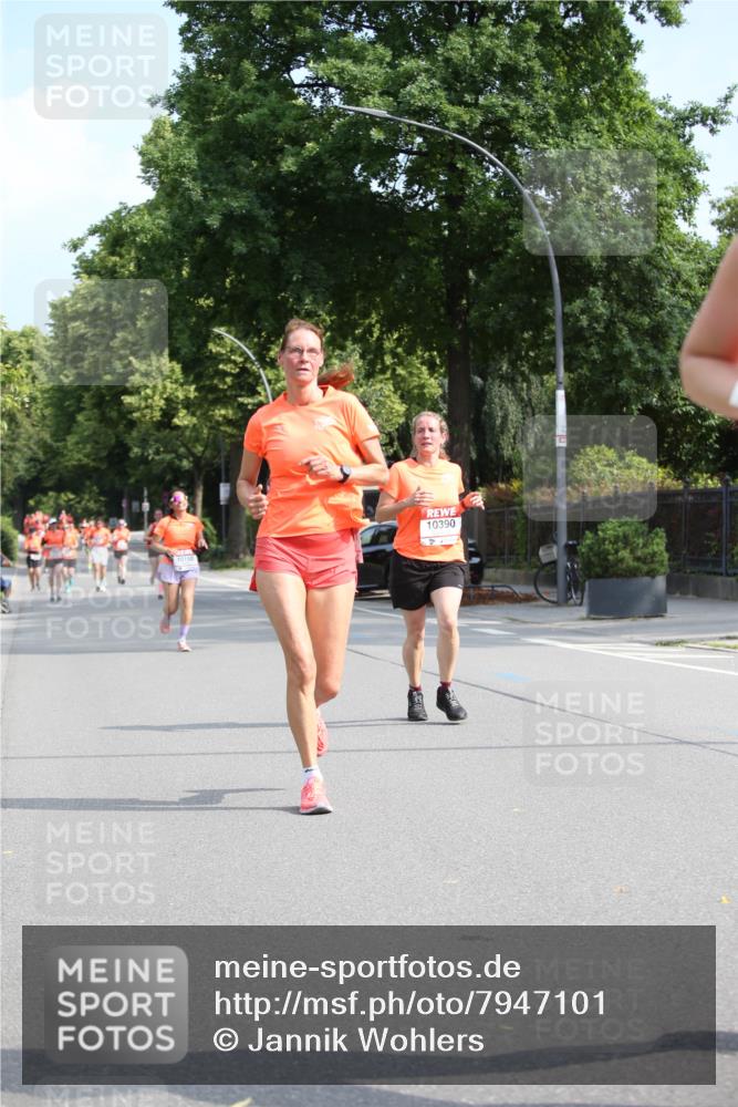15.06.2025 - REWE Women's Run Jannik Wohlers http://msf.ph/oto/7947101 15.06.2025 09:45:40 Laufen 10390 meine-sportfotos.de
