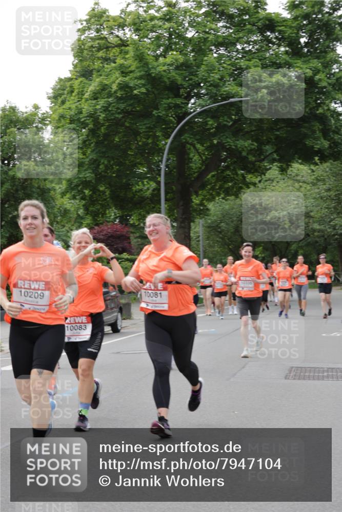 15.06.2025 - REWE Women's Run Jannik Wohlers http://msf.ph/oto/7947104 15.06.2025 08:30:19 Laufen 10209, 10083, 10081 meine-sportfotos.de