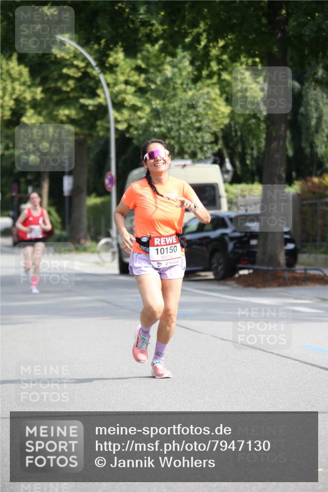 15.06.2025 - REWE Women's Run Jannik Wohlers http://msf.ph/oto/7947130 15.06.2025 09:45:43 Laufen 10150 meine-sportfotos.de