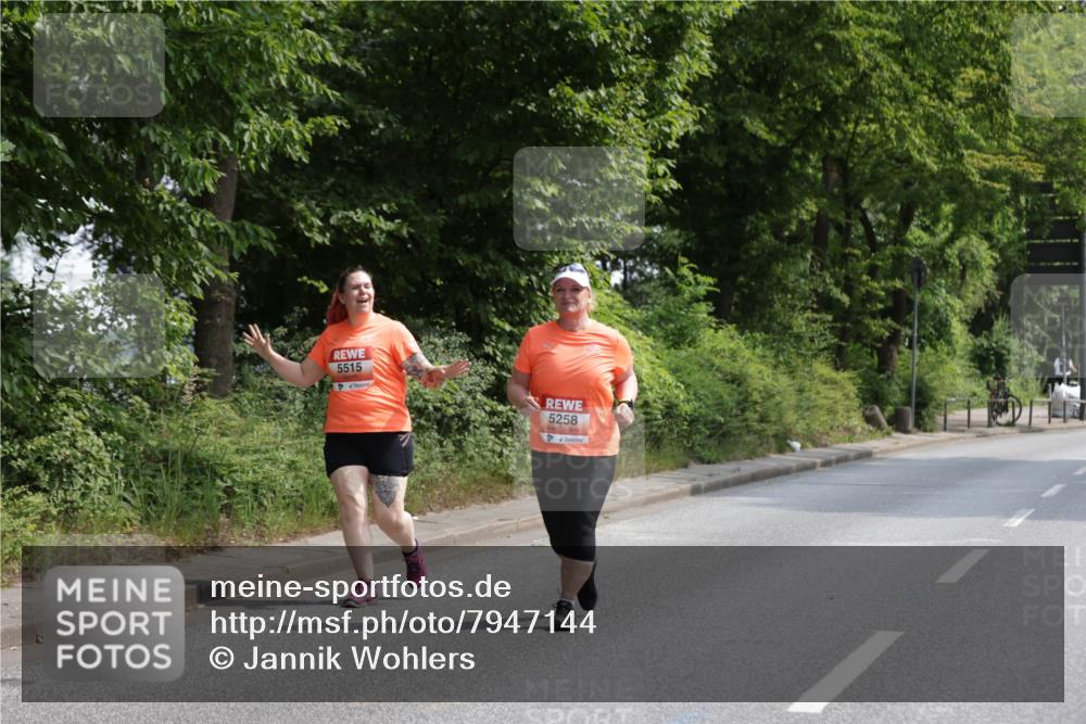 15.06.2025 - REWE Women's Run Jannik Wohlers http://msf.ph/oto/7947144 15.06.2025 10:21:37 Laufen 5515, 5258 meine-sportfotos.de