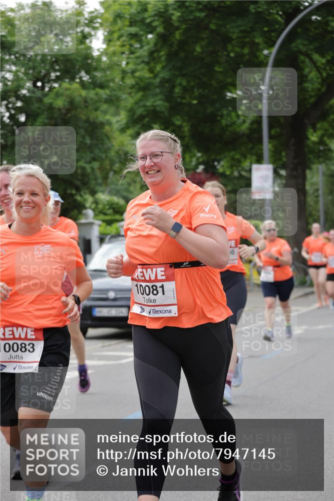 15.06.2025 - REWE Women's Run Jannik Wohlers http://msf.ph/oto/7947145 15.06.2025 08:30:19 Laufen 10083, 10081, 66 meine-sportfotos.de
