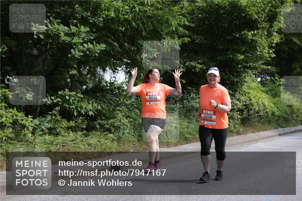 15.06.2025 - REWE Women's Run Jannik Wohlers http://msf.ph/oto/7947167 15.06.2025 10:21:38 Laufen 5515, 5258 meine-sportfotos.de