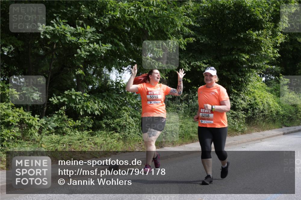 15.06.2025 - REWE Women's Run Jannik Wohlers http://msf.ph/oto/7947178 15.06.2025 10:21:38 Laufen 5515, 5258 meine-sportfotos.de