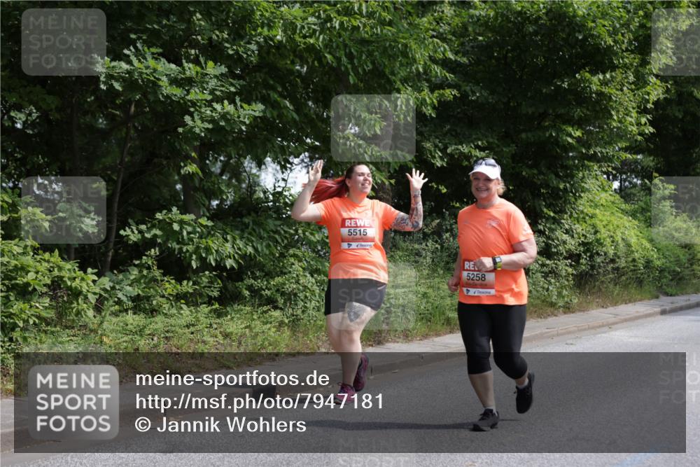 15.06.2025 - REWE Women's Run Jannik Wohlers http://msf.ph/oto/7947181 15.06.2025 10:21:38 Laufen 5515, 5258 meine-sportfotos.de