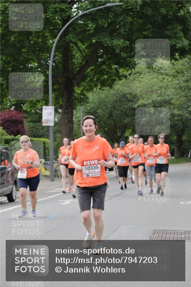 15.06.2025 - REWE Women's Run Jannik Wohlers http://msf.ph/oto/7947203 15.06.2025 08:30:21 Laufen 10335 meine-sportfotos.de