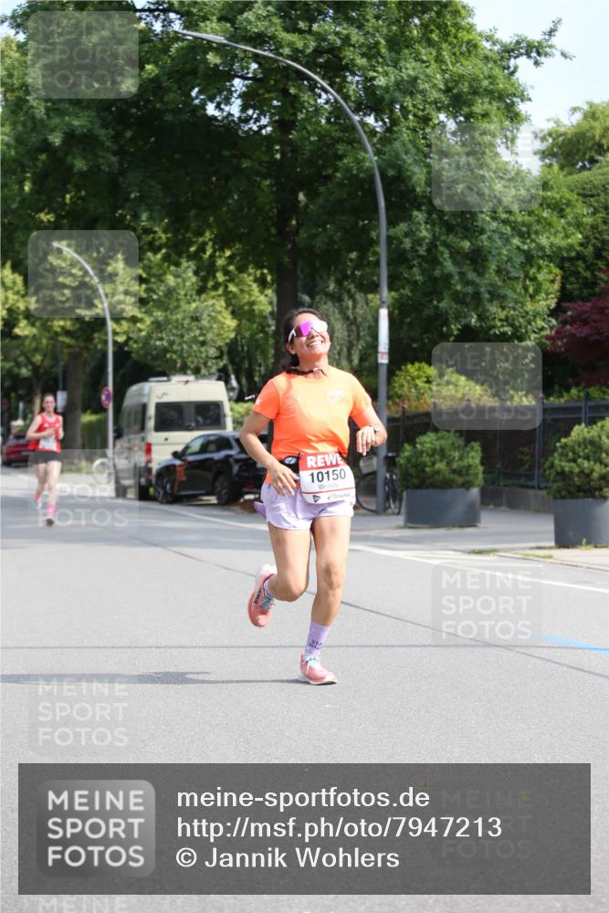 15.06.2025 - REWE Women's Run Jannik Wohlers http://msf.ph/oto/7947213 15.06.2025 09:45:44 Laufen 10150 meine-sportfotos.de