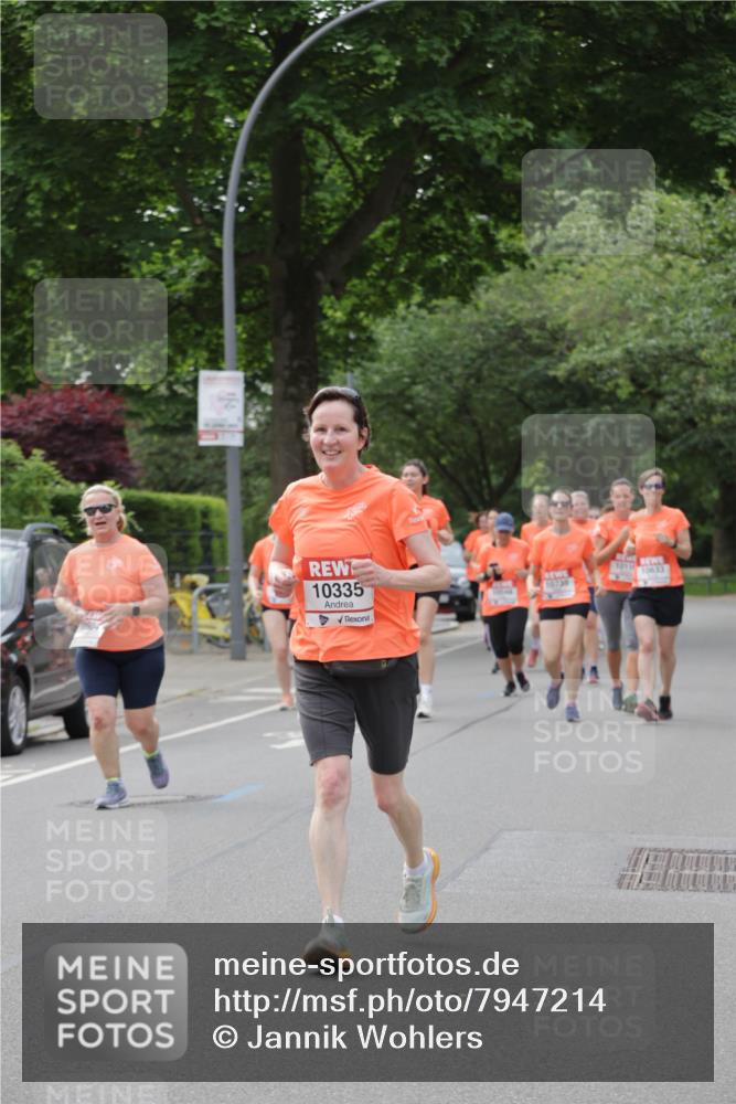 15.06.2025 - REWE Women's Run Jannik Wohlers http://msf.ph/oto/7947214 15.06.2025 08:30:21 Laufen 10335, 10739, 101110633 meine-sportfotos.de