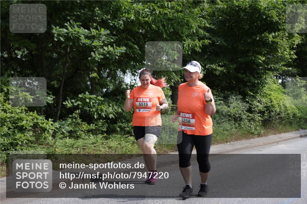 15.06.2025 - REWE Women's Run Jannik Wohlers http://msf.ph/oto/7947220 15.06.2025 10:21:39 Laufen 5515, 5258 meine-sportfotos.de