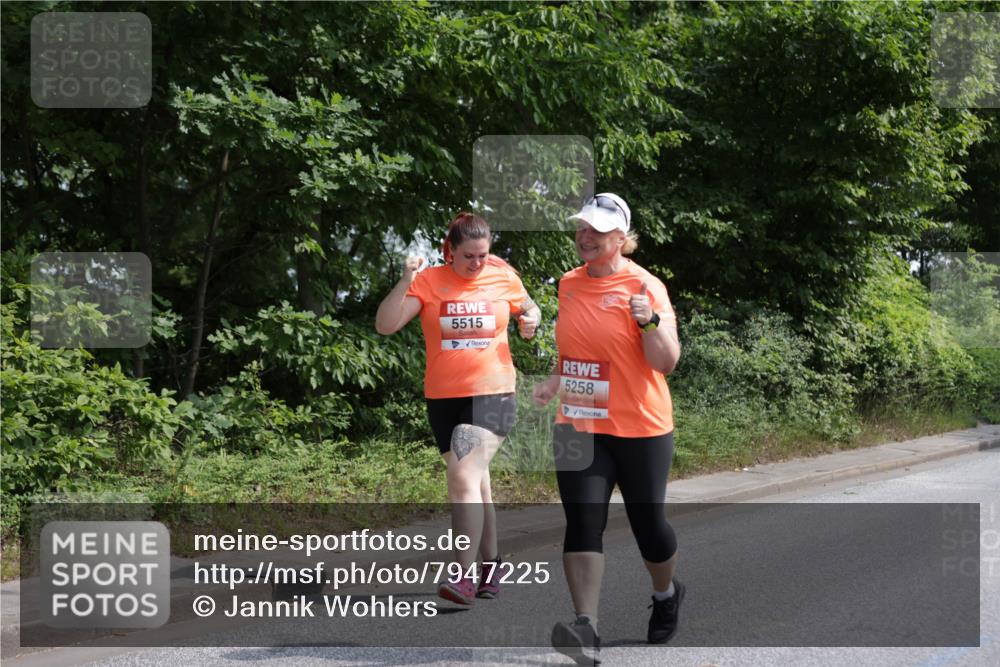 15.06.2025 - REWE Women's Run Jannik Wohlers http://msf.ph/oto/7947225 15.06.2025 10:21:39 Laufen 5515, 5258 meine-sportfotos.de