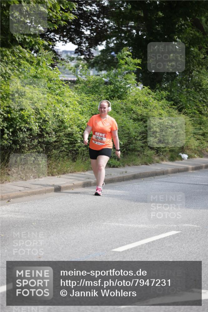 15.06.2025 - REWE Women's Run Jannik Wohlers http://msf.ph/oto/7947231 15.06.2025 10:22:19 Laufen  meine-sportfotos.de