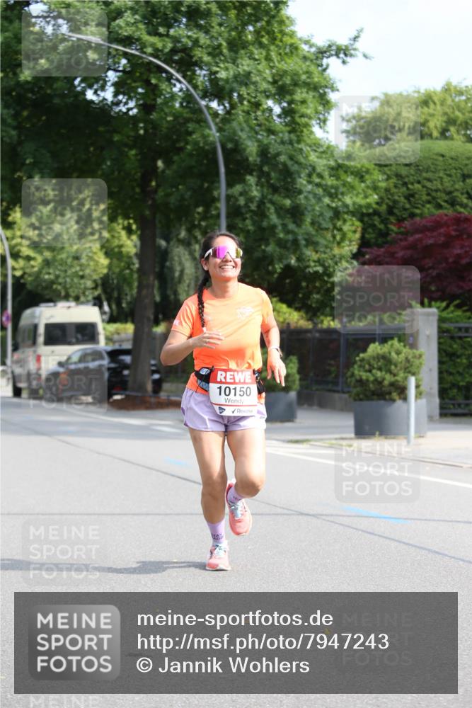 15.06.2025 - REWE Women's Run Jannik Wohlers http://msf.ph/oto/7947243 15.06.2025 09:45:44 Laufen 10150 meine-sportfotos.de