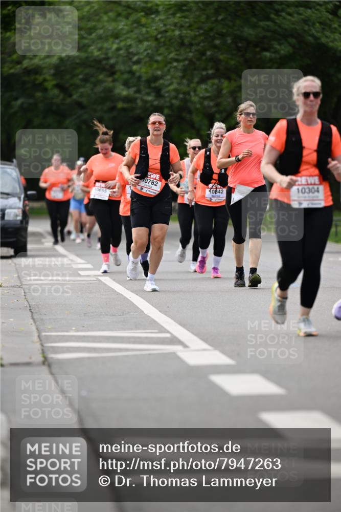 15.06.2025 - REWE Women's Run Dr. Thomas Lammeyer http://msf.ph/oto/7947263 15.06.2025 09:24:01 Laufen 10842, 10304 meine-sportfotos.de
