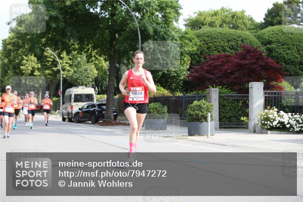 15.06.2025 - REWE Women's Run Jannik Wohlers http://msf.ph/oto/7947272 15.06.2025 09:45:49 Laufen 1015, 10012 meine-sportfotos.de