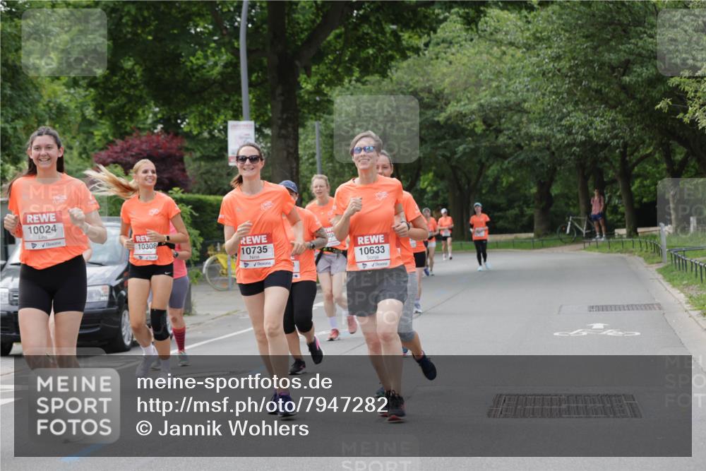 15.06.2025 - REWE Women's Run Jannik Wohlers http://msf.ph/oto/7947282 15.06.2025 08:30:26 Laufen 10024, 10308, 10735, 104, 10633 meine-sportfotos.de