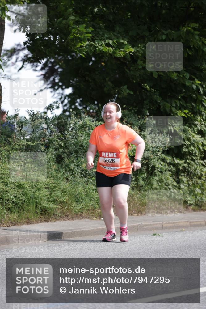 15.06.2025 - REWE Women's Run Jannik Wohlers http://msf.ph/oto/7947295 15.06.2025 10:22:24 Laufen 5626 meine-sportfotos.de