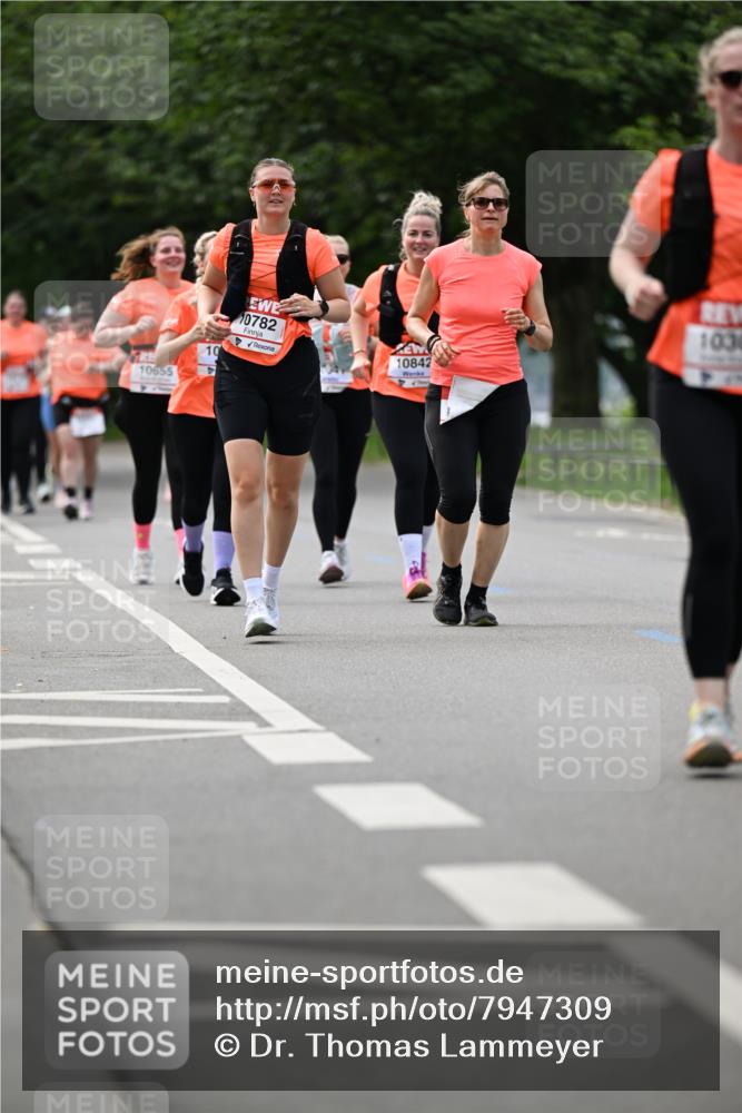 15.06.2025 - REWE Women's Run Dr. Thomas Lammeyer http://msf.ph/oto/7947309 15.06.2025 09:24:03 Laufen 10782, 10842 meine-sportfotos.de