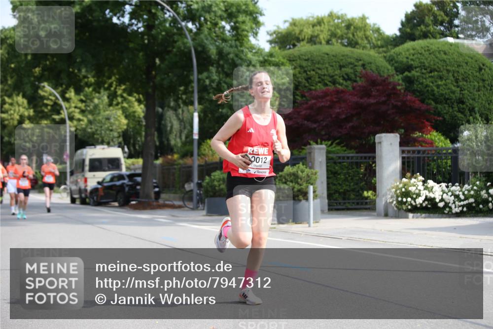 15.06.2025 - REWE Women's Run Jannik Wohlers http://msf.ph/oto/7947312 15.06.2025 09:45:50 Laufen 2012 meine-sportfotos.de