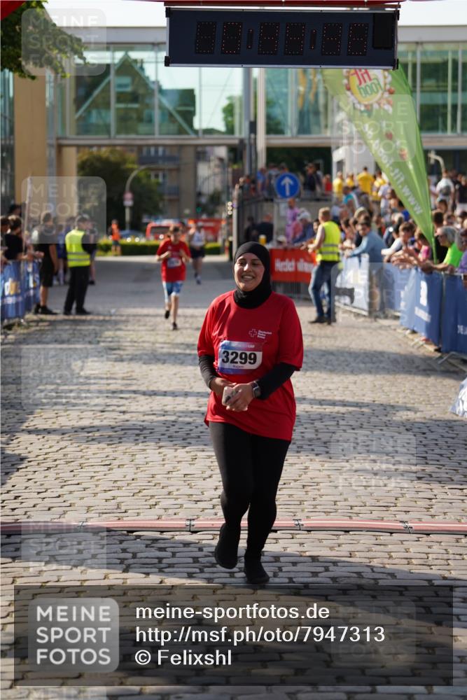 13.06.2025 - Holstenköstenlauf Felixshl http://msf.ph/oto/7947313 13.06.2025 18:14:47 Laufen 2976, 3299 meine-sportfotos.de