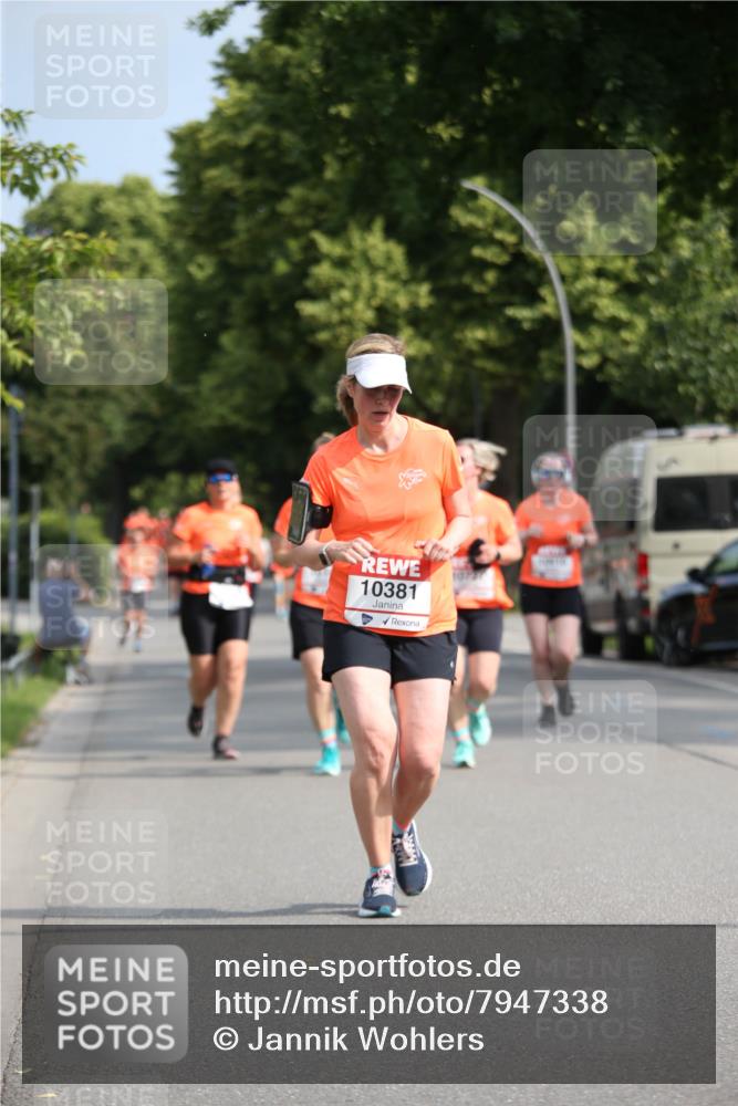 15.06.2025 - REWE Women's Run Jannik Wohlers http://msf.ph/oto/7947338 15.06.2025 09:45:52 Laufen 10381 meine-sportfotos.de