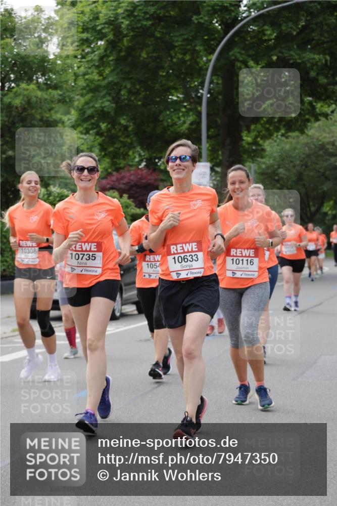 15.06.2025 - REWE Women's Run Jannik Wohlers http://msf.ph/oto/7947350 15.06.2025 08:30:28 Laufen 10308, 10735, 10633, 1054, 10116 meine-sportfotos.de