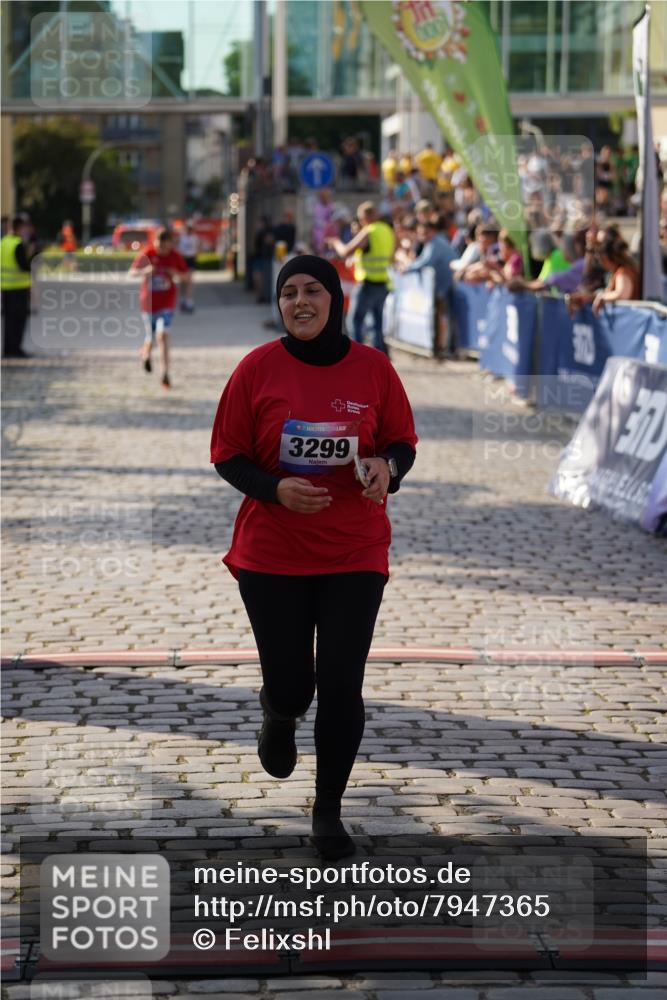 13.06.2025 - Holstenköstenlauf Felixshl http://msf.ph/oto/7947365 13.06.2025 18:14:47 Laufen 2976, 3299 meine-sportfotos.de