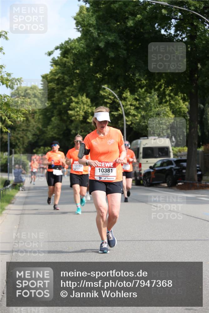 15.06.2025 - REWE Women's Run Jannik Wohlers http://msf.ph/oto/7947368 15.06.2025 09:45:53 Laufen 10145, 0610, 10381 meine-sportfotos.de