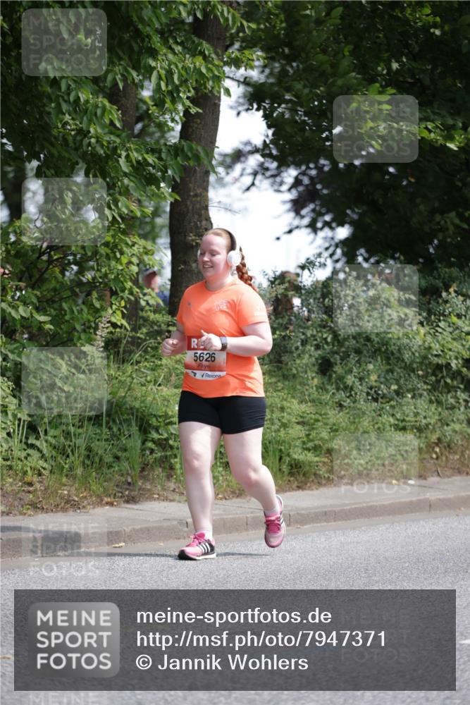 15.06.2025 - REWE Women's Run Jannik Wohlers http://msf.ph/oto/7947371 15.06.2025 10:22:25 Laufen 5626 meine-sportfotos.de