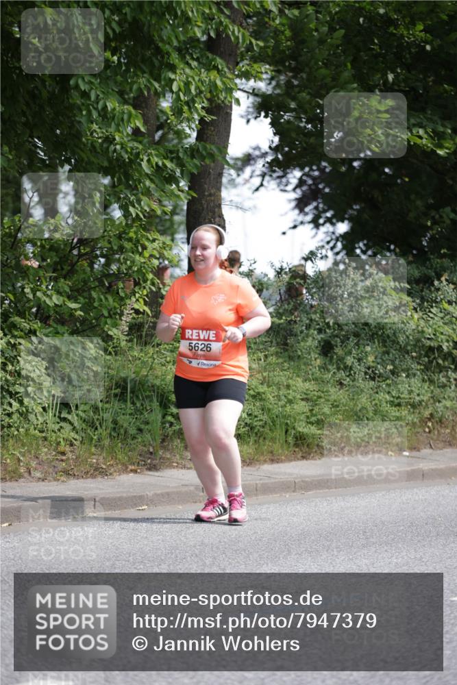 15.06.2025 - REWE Women's Run Jannik Wohlers http://msf.ph/oto/7947379 15.06.2025 10:22:25 Laufen 5626 meine-sportfotos.de