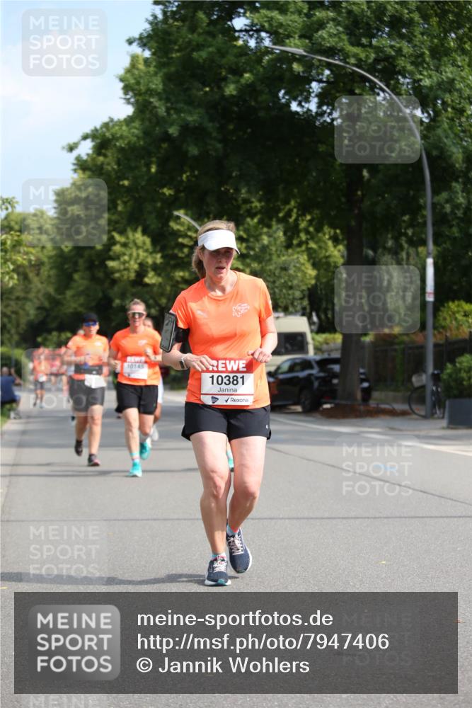 15.06.2025 - REWE Women's Run Jannik Wohlers http://msf.ph/oto/7947406 15.06.2025 09:45:54 Laufen 10145, 10381 meine-sportfotos.de