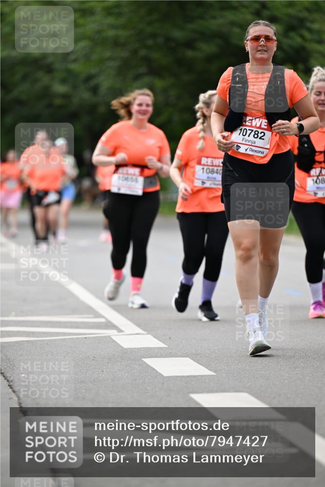 15.06.2025 - REWE Women's Run Dr. Thomas Lammeyer http://msf.ph/oto/7947427 15.06.2025 09:24:07 Laufen 10782, 10840 meine-sportfotos.de