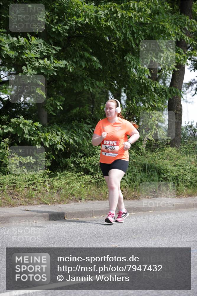 15.06.2025 - REWE Women's Run Jannik Wohlers http://msf.ph/oto/7947432 15.06.2025 10:22:26 Laufen 5626 meine-sportfotos.de