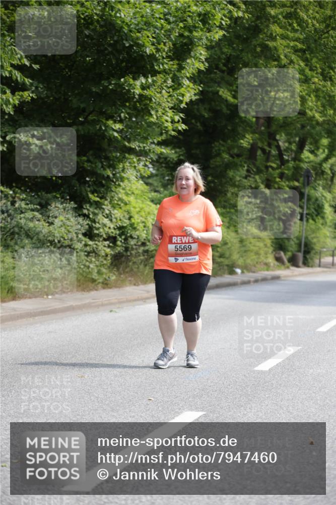15.06.2025 - REWE Women's Run Jannik Wohlers http://msf.ph/oto/7947460 15.06.2025 10:23:24 Laufen 5569 meine-sportfotos.de