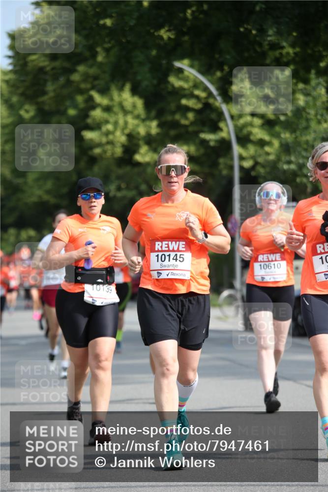 15.06.2025 - REWE Women's Run Jannik Wohlers http://msf.ph/oto/7947461 15.06.2025 09:45:55 Laufen 10139, 10145, 10610, 10 meine-sportfotos.de