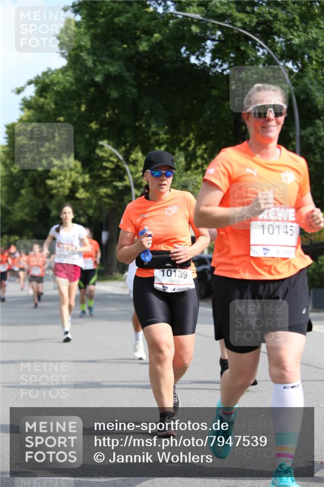15.06.2025 - REWE Women's Run Jannik Wohlers http://msf.ph/oto/7947539 15.06.2025 09:45:58 Laufen 10139, 10145 meine-sportfotos.de