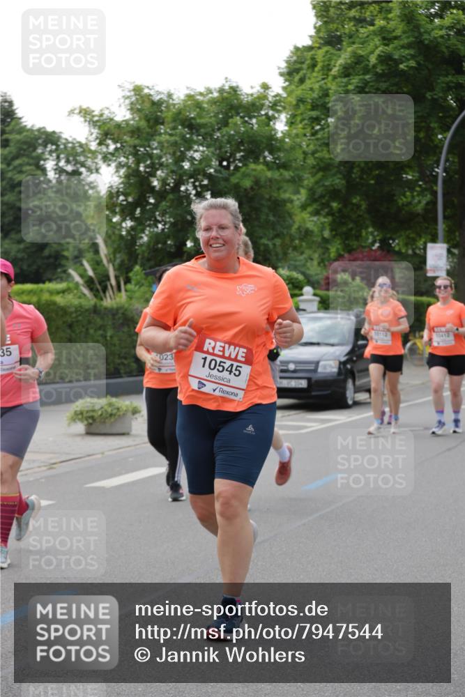 15.06.2025 - REWE Women's Run Jannik Wohlers http://msf.ph/oto/7947544 15.06.2025 08:30:31 Laufen 35, 023, 10545, 10112, 10412 meine-sportfotos.de