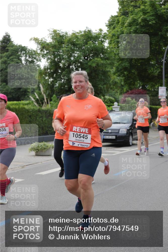 15.06.2025 - REWE Women's Run Jannik Wohlers http://msf.ph/oto/7947549 15.06.2025 08:30:31 Laufen 335, 10545, 1043, 10112, 10412 meine-sportfotos.de