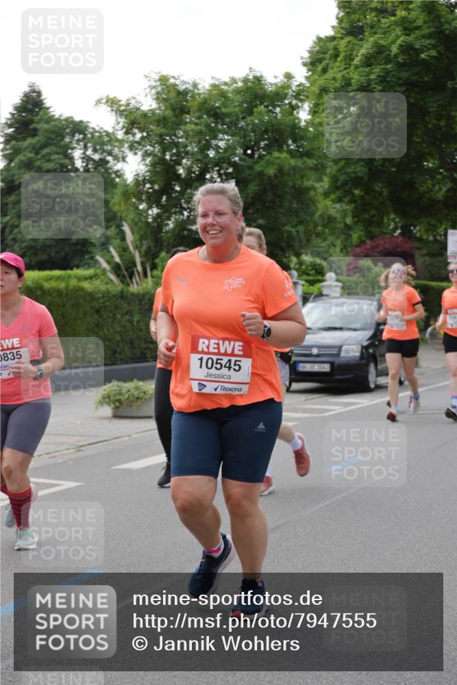15.06.2025 - REWE Women's Run Jannik Wohlers http://msf.ph/oto/7947555 15.06.2025 08:30:31 Laufen 0835, 10545, 8, 10 meine-sportfotos.de