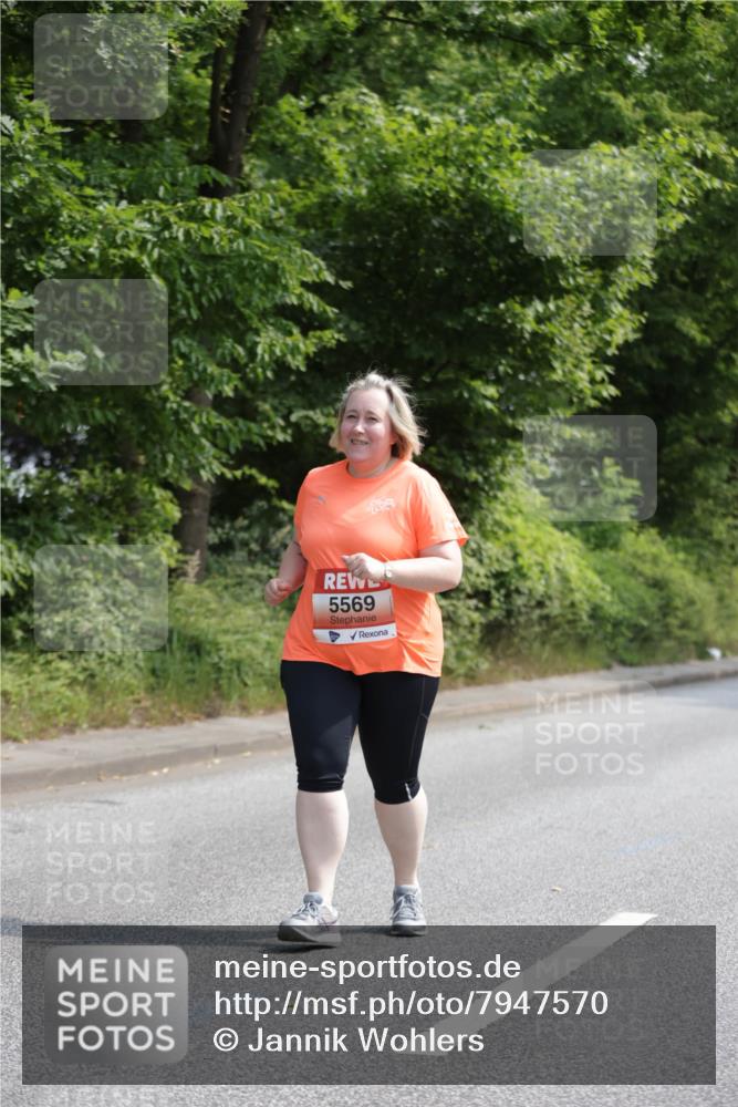 15.06.2025 - REWE Women's Run Jannik Wohlers http://msf.ph/oto/7947570 15.06.2025 10:23:26 Laufen 5569 meine-sportfotos.de