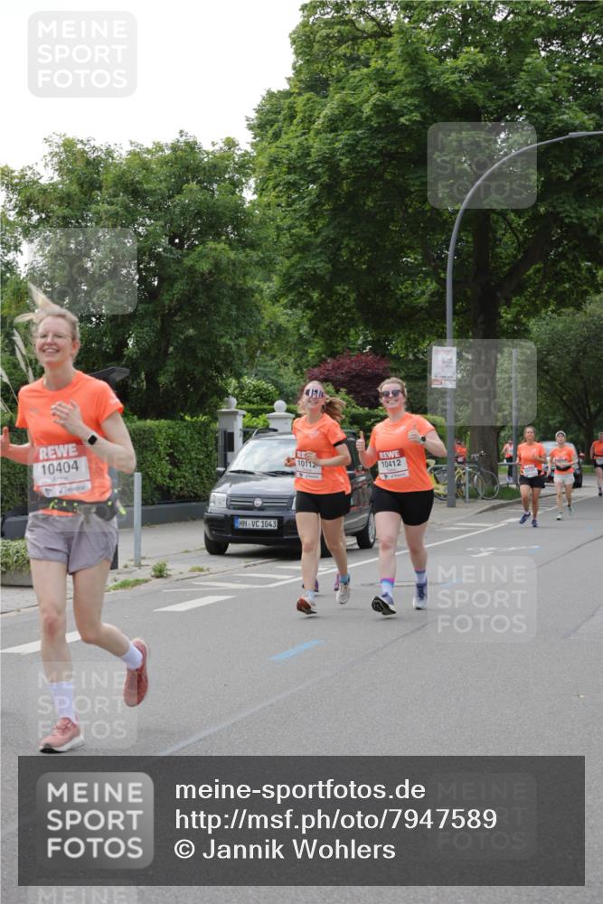 15.06.2025 - REWE Women's Run Jannik Wohlers http://msf.ph/oto/7947589 15.06.2025 08:30:32 Laufen 10404, 1043, 10112, 10412, 15, 2021 meine-sportfotos.de