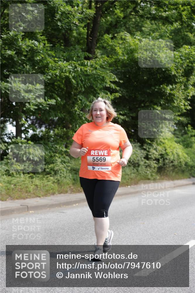 15.06.2025 - REWE Women's Run Jannik Wohlers http://msf.ph/oto/7947610 15.06.2025 10:23:27 Laufen 5569 meine-sportfotos.de