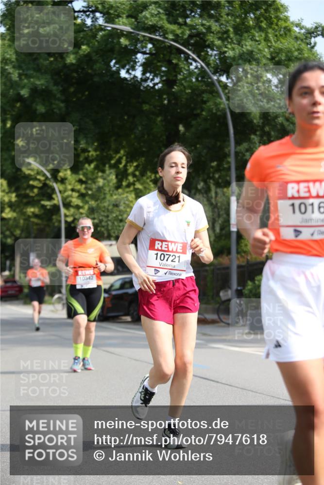 15.06.2025 - REWE Women's Run Jannik Wohlers http://msf.ph/oto/7947618 15.06.2025 09:46:01 Laufen 10342, 10721, 1016 meine-sportfotos.de