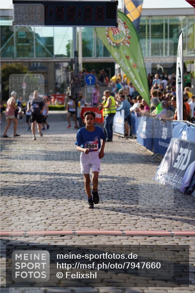 13.06.2025 - Holstenköstenlauf Felixshl http://msf.ph/oto/7947660 13.06.2025 18:15:39 Laufen 2984, 3856 meine-sportfotos.de