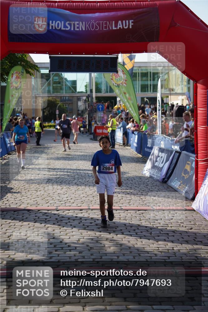 13.06.2025 - Holstenköstenlauf Felixshl http://msf.ph/oto/7947693 13.06.2025 18:15:41 Laufen 2984, 3856, 3872 meine-sportfotos.de