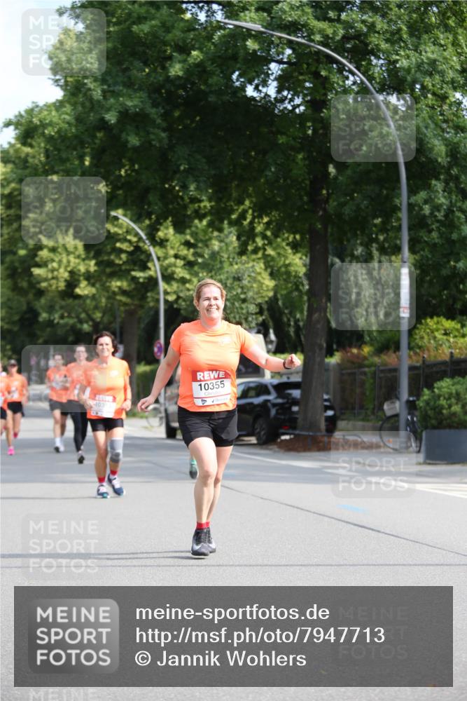 15.06.2025 - REWE Women's Run Jannik Wohlers http://msf.ph/oto/7947713 15.06.2025 09:46:05 Laufen 4031, 10355 meine-sportfotos.de