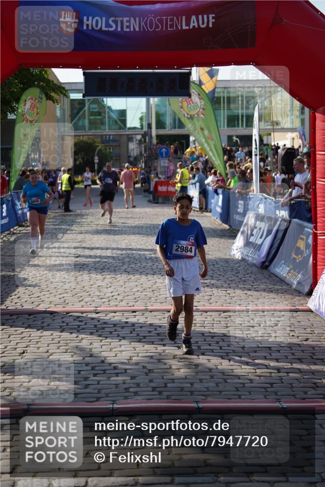13.06.2025 - Holstenköstenlauf Felixshl http://msf.ph/oto/7947720 13.06.2025 18:15:41 Laufen 2984, 3856, 3872 meine-sportfotos.de