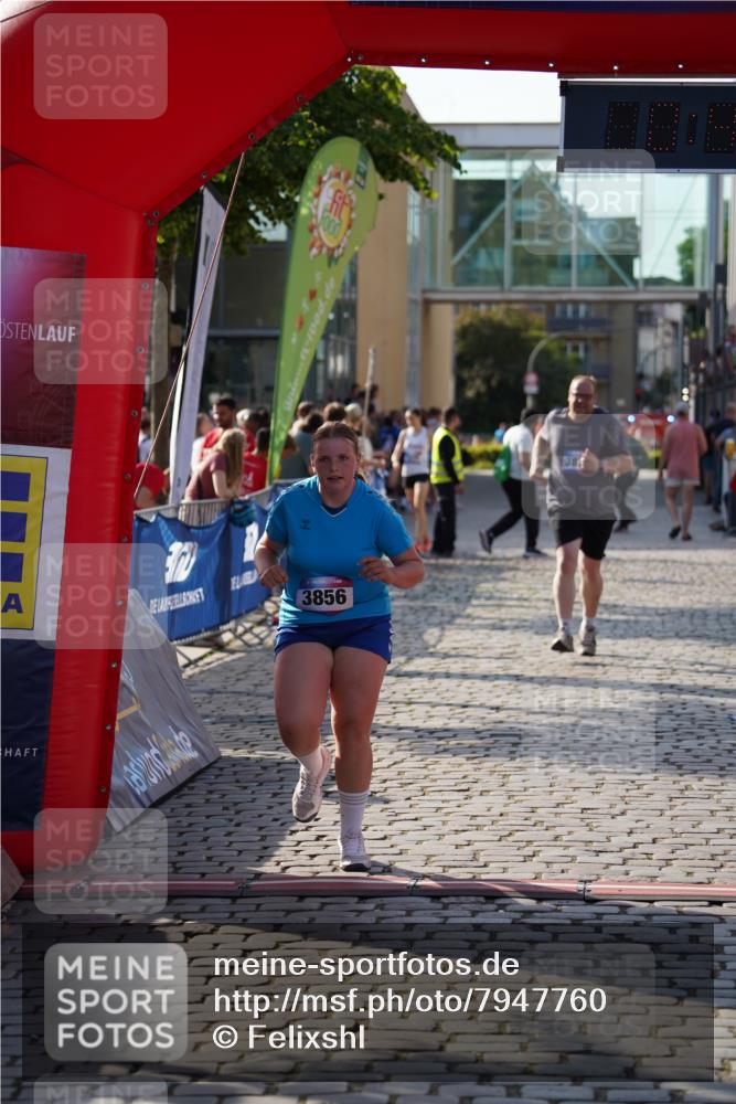 13.06.2025 - Holstenköstenlauf Felixshl http://msf.ph/oto/7947760 13.06.2025 18:15:43 Laufen 2984, 3856, 3872 meine-sportfotos.de